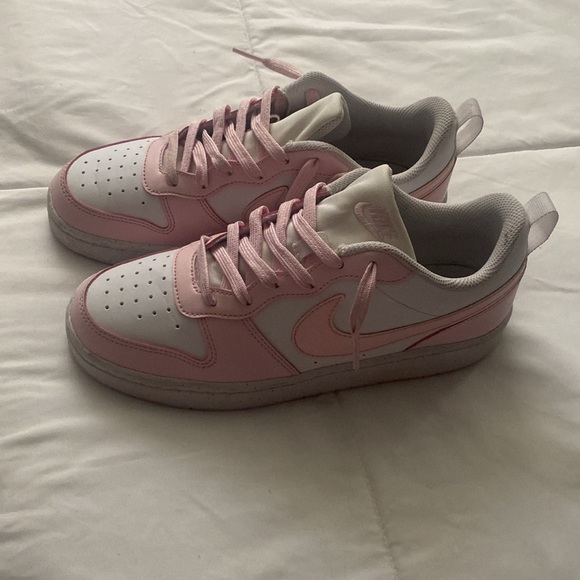 Nike Pink and White Athletic Shoes - Picture 2 of 5